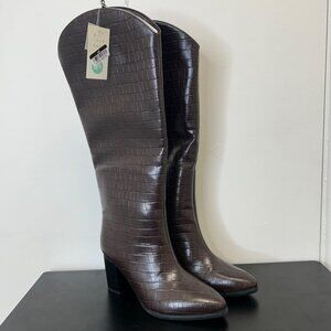 K-10 A New Day Size 8.5 Women's Cairo Boots with Memory Foam Insole in Brown
